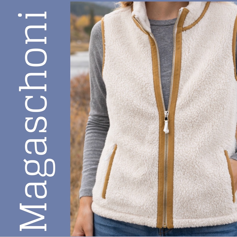 Magaschoni NWT Sherpa Fleece Vest Faux Suede Trim Zip Front Size Medium